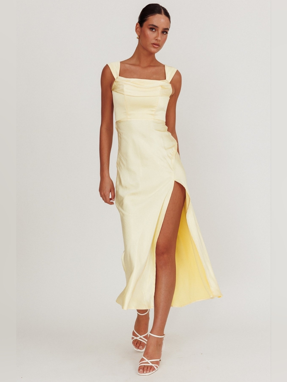 Selfie Leslie Lucinda Off-Shoulder V-Back Dress Butter sz Med